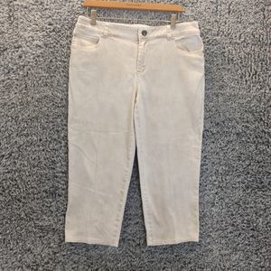 Chico's 1.5 Platinum Capri Jeans Women 10 Beige Ultimate Fit Straight Leg Denim